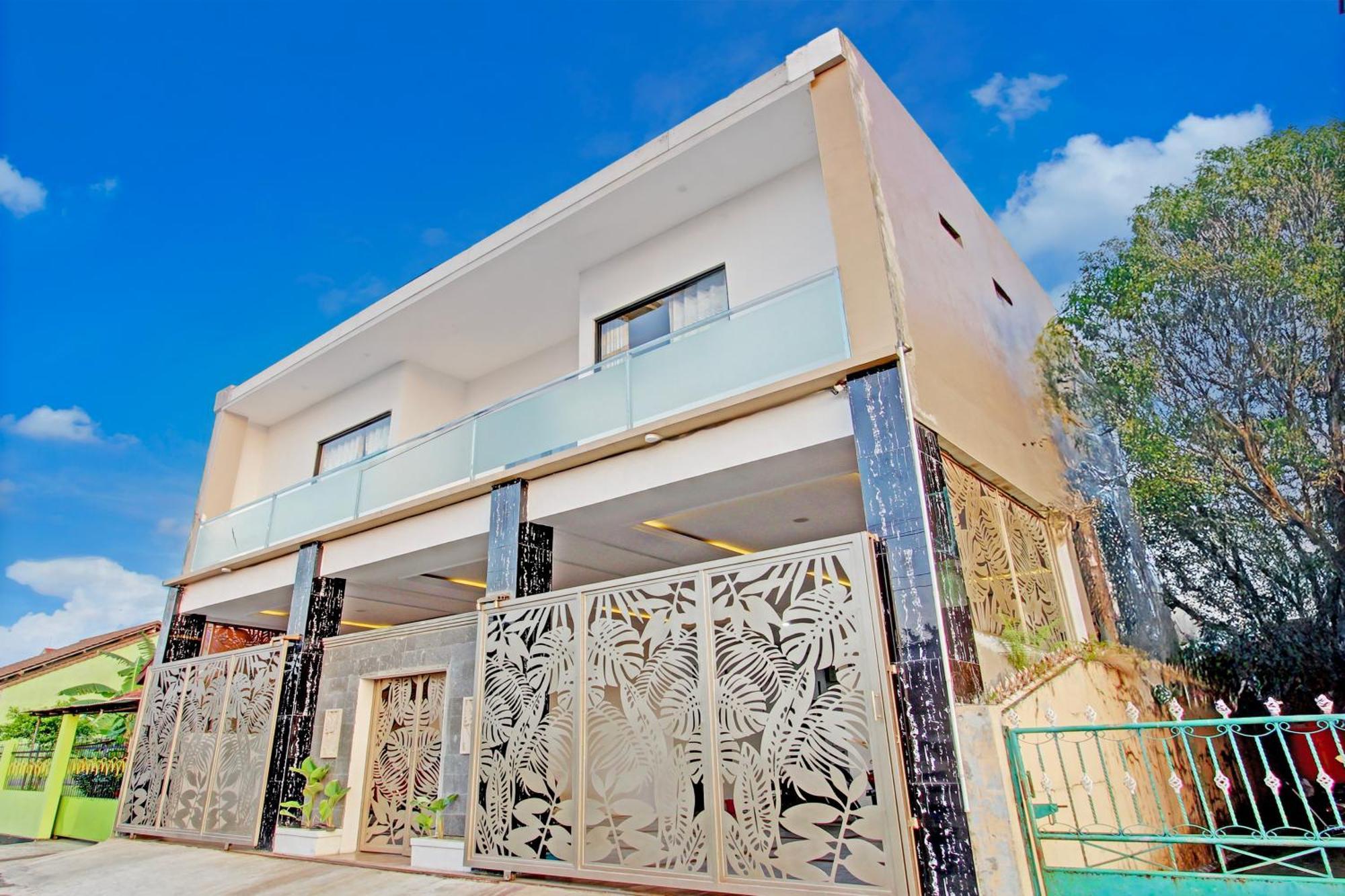 Hotel O Purwokerto Near Taman Andhang Pangrenan Formerly Harvest Inn Bagian luar foto